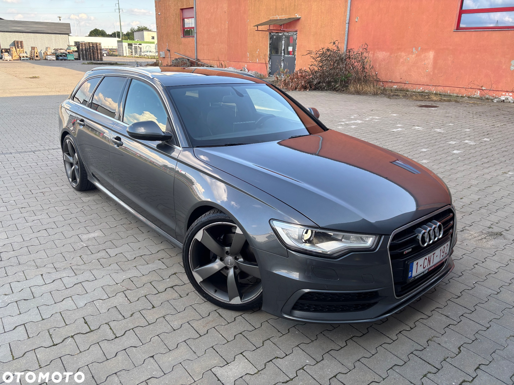 Audi A6 Avant - 16
