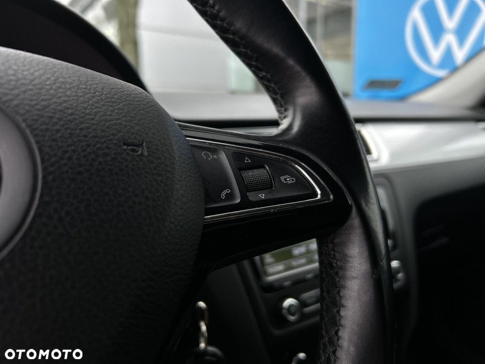 Skoda RAPID Spb 1.4 TSI Elegance Max DSG - 20