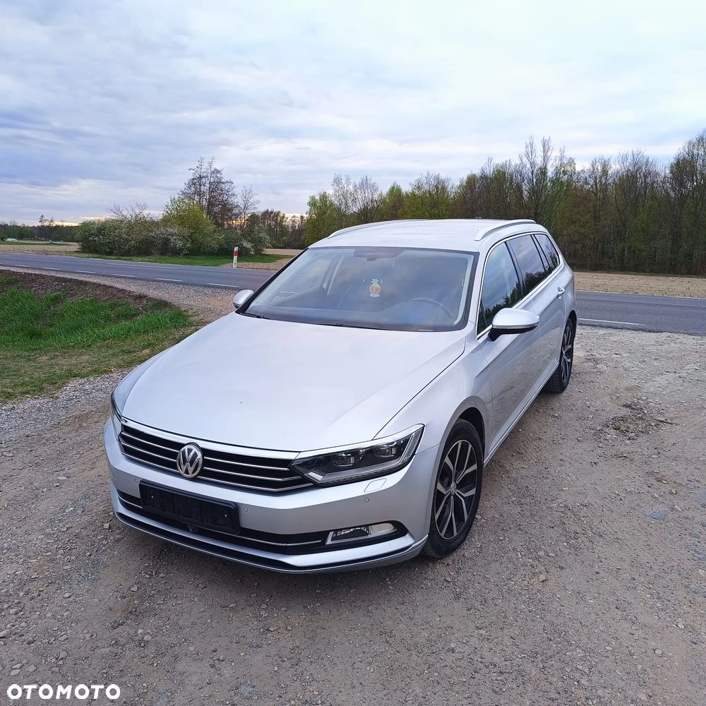 Volkswagen Passat 2.0 TDI (BlueMotion Technology) Highline - 28