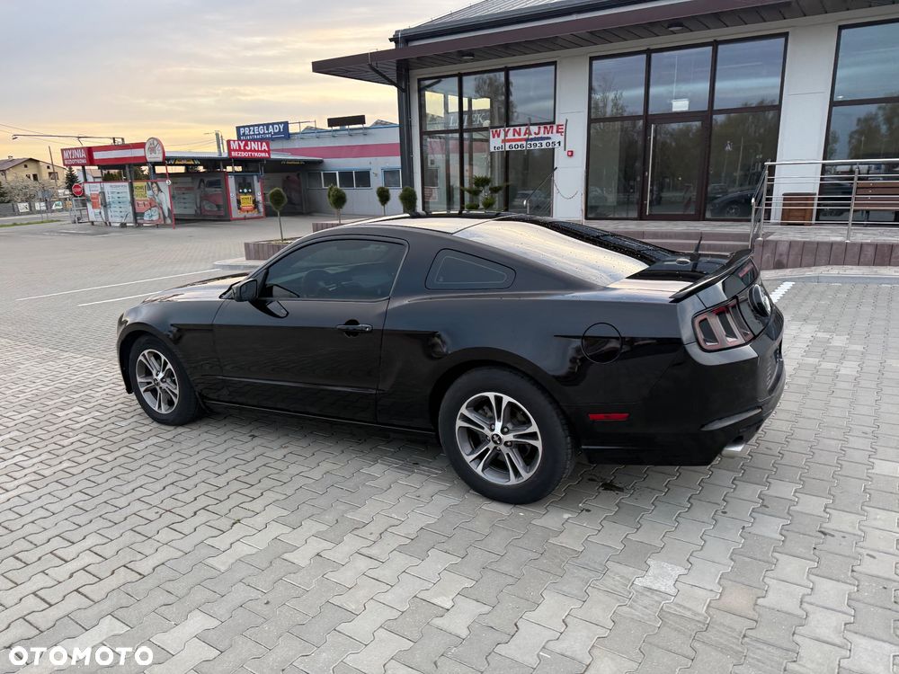 Ford Mustang 3.7 V6 Premium - 5