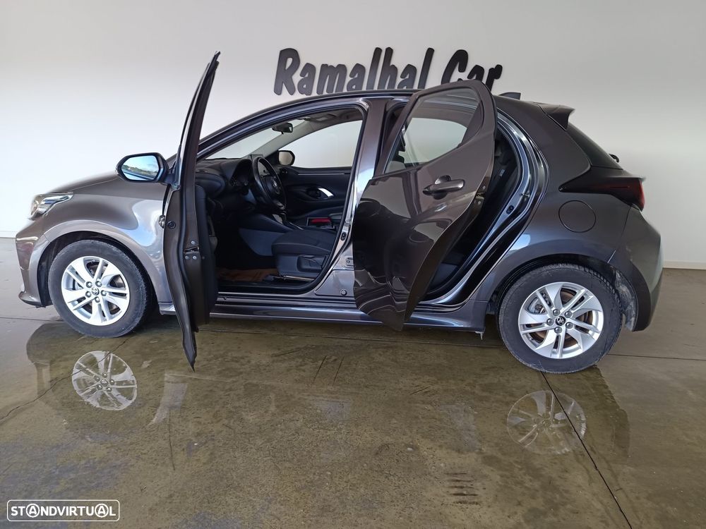 Toyota Yaris 1.5 HDF Comfort Plus - 10