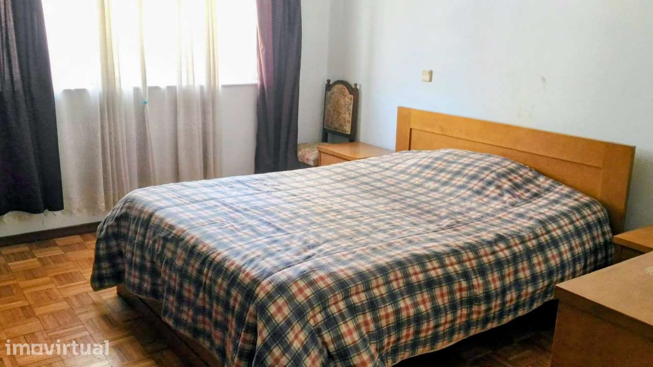 Apartamento T2 com varanda e garagem em Braga - Grande imagem: 4/9