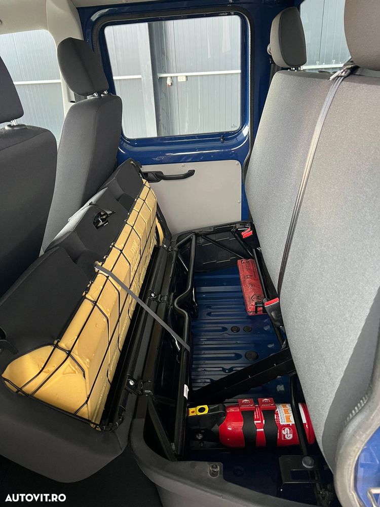 Volkswagen Transporter Doka 4MOTION (4X4) - 22