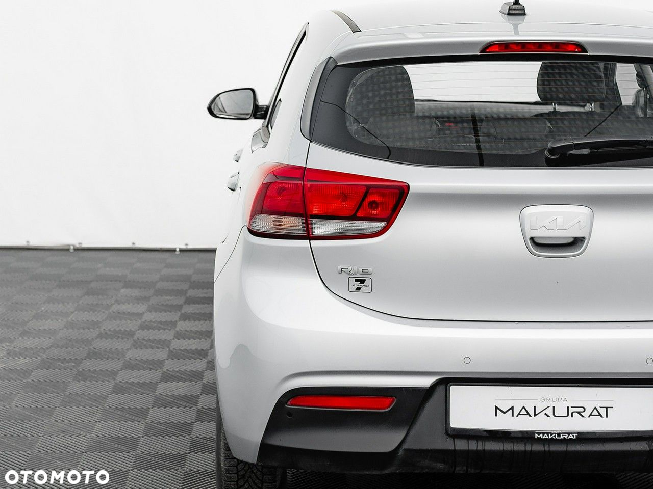 Kia Rio 1.2 M - 12