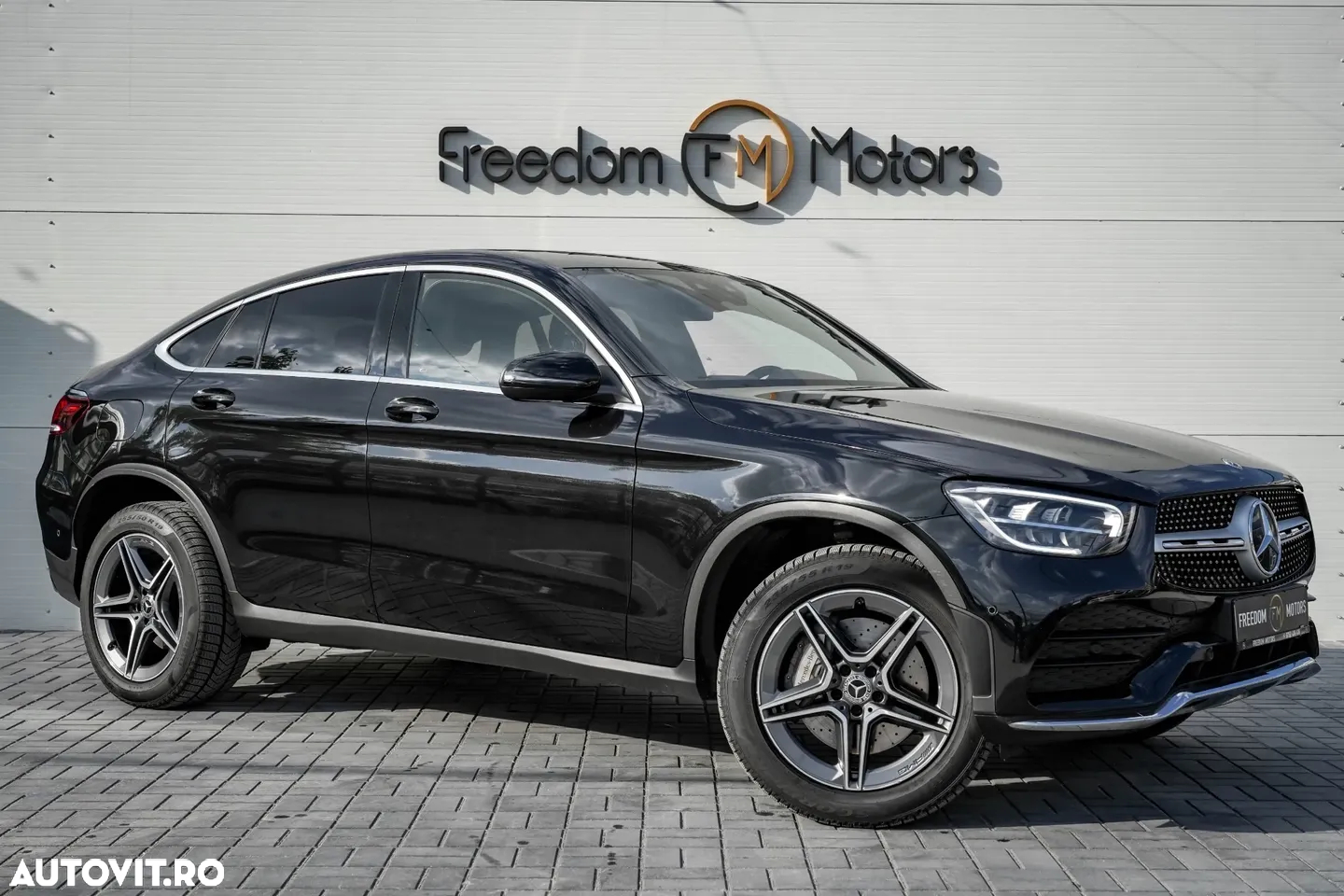 Mercedes-Benz GLC Coupe 300 e 4Matic 9G-TRONIC AMG Line Plus - 4