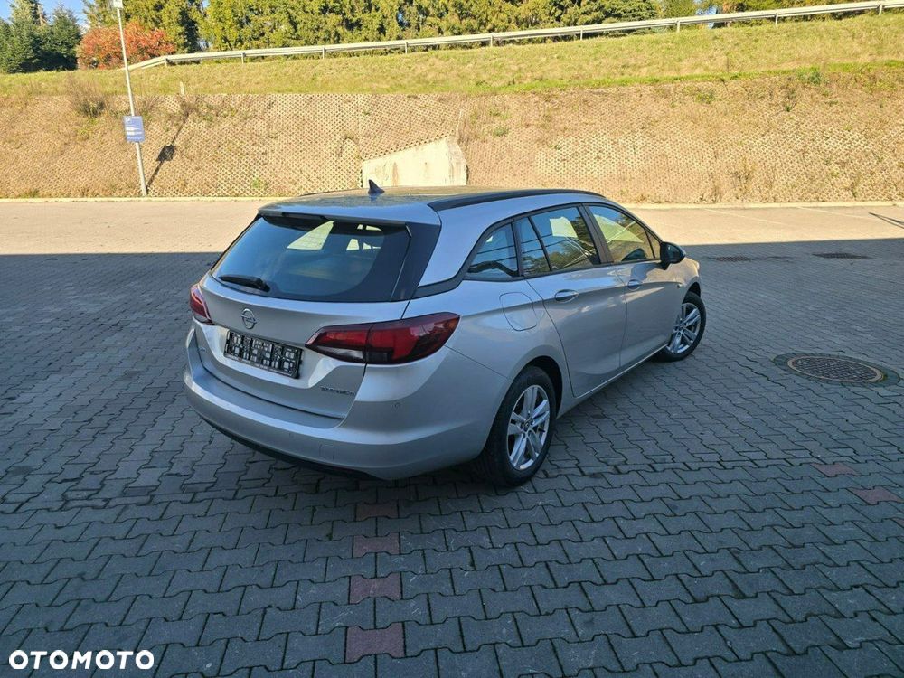 Opel Astra - 8