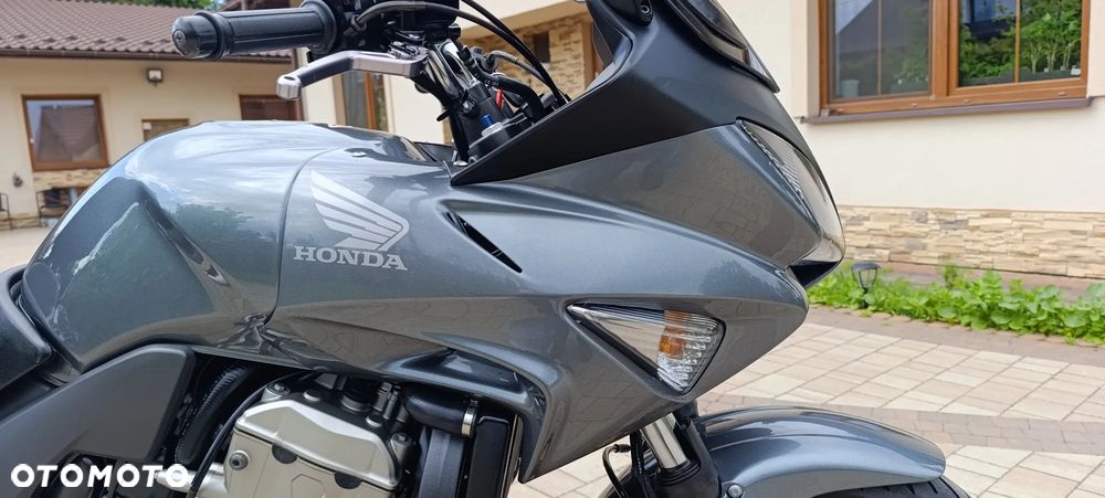 Honda CBF - 30