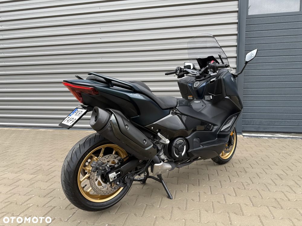 Yamaha Tmax - 11