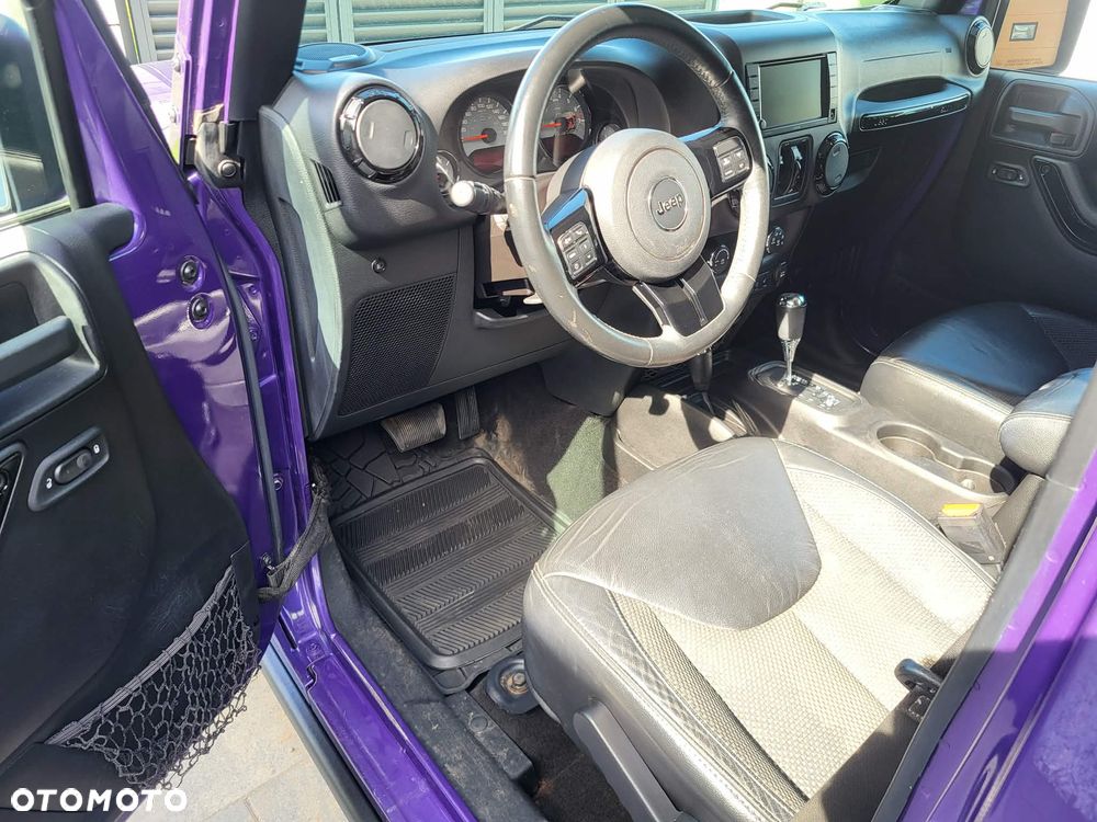 Jeep Wrangler 3.6 Unlim Black Edition II - 6
