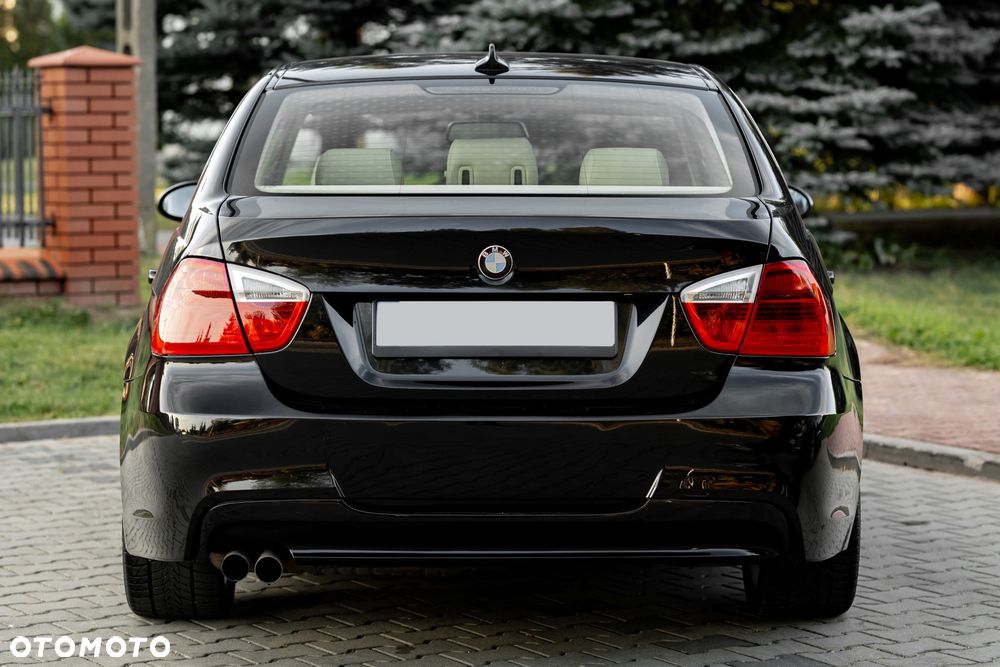 BMW Seria 3 325i - 7