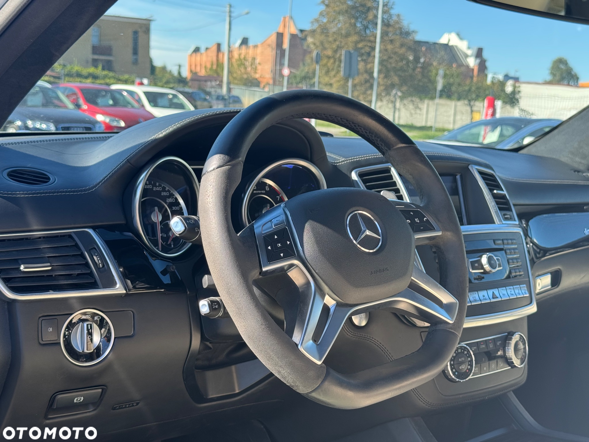 Mercedes-Benz GL 63 AMG - 16