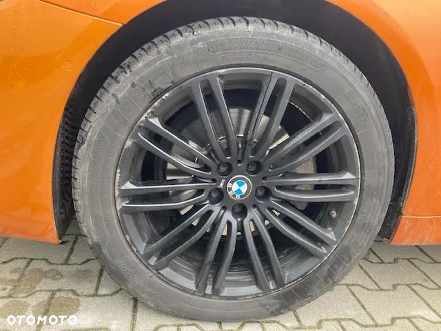 BMW Seria 5 520d xDrive - 12