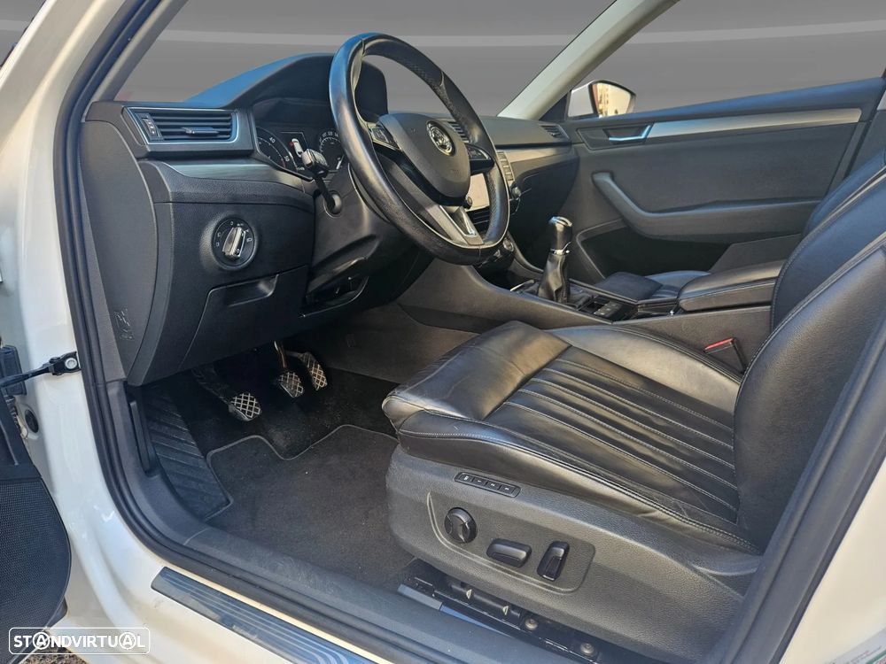 Skoda Superb Break 1.6 TDI Style - 24