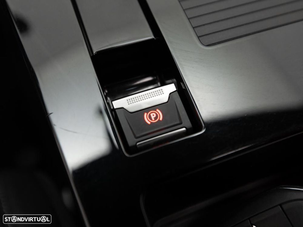 Opel Astra Sports Tourer - 22