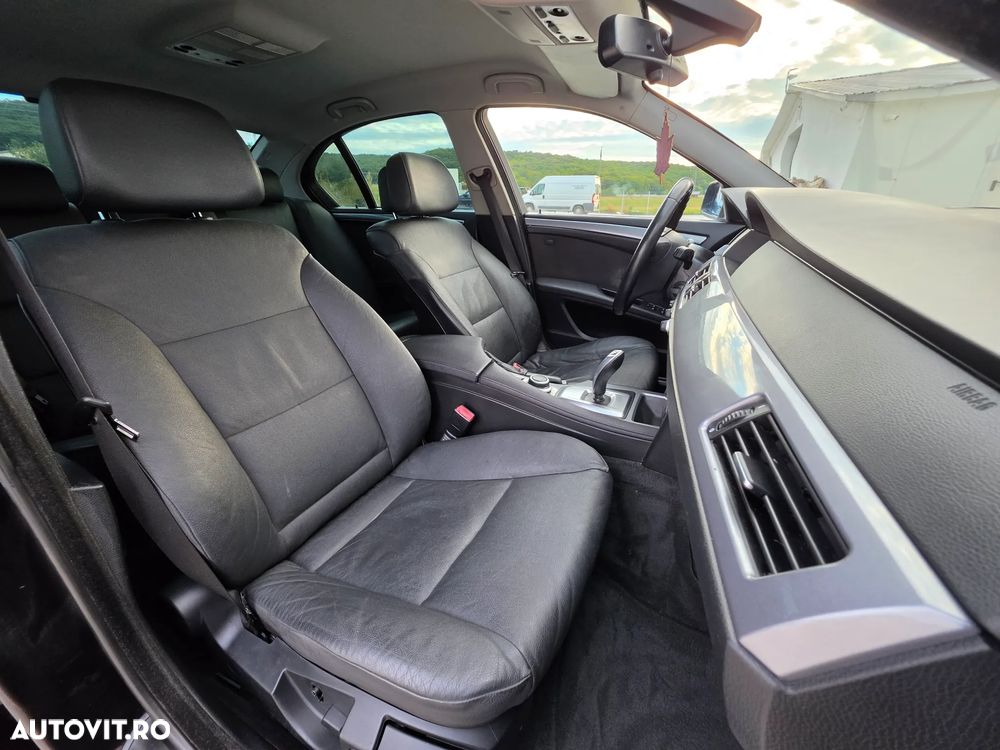 BMW Seria 5 520d Aut. Edition Exclusive - 27