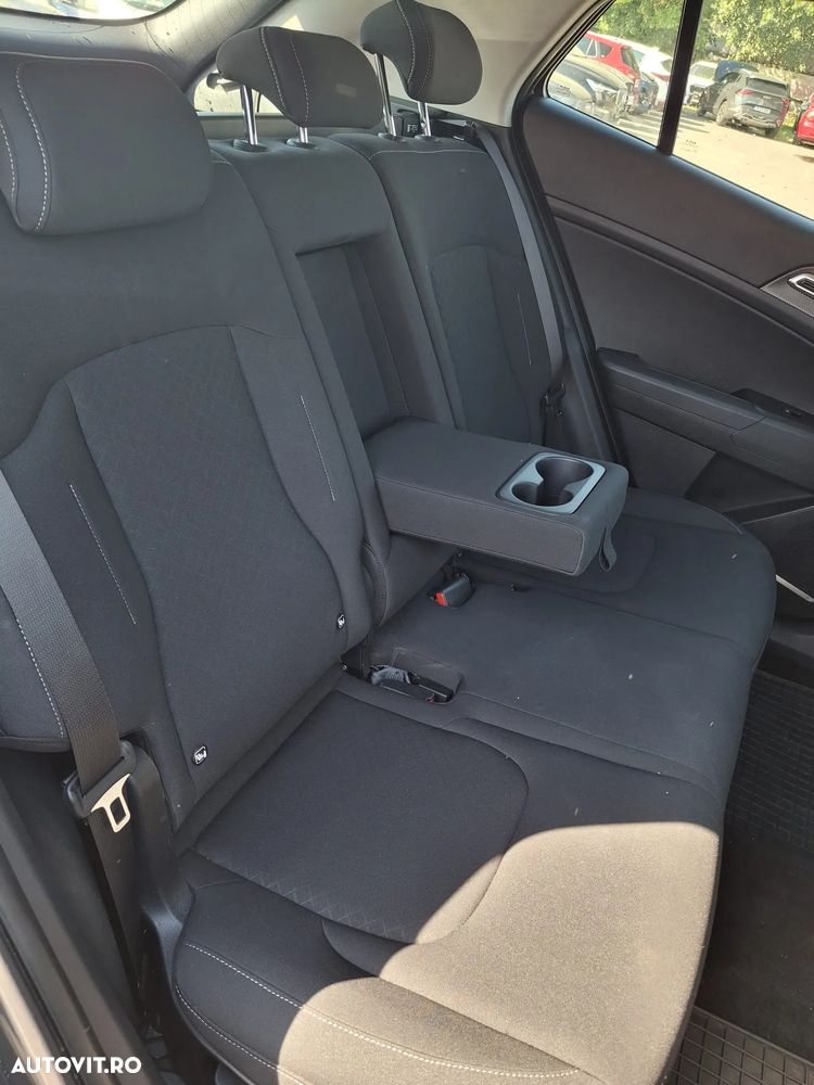 Kia Sportage 1.6 T-GDI 6MT 4x2 Urban - 30