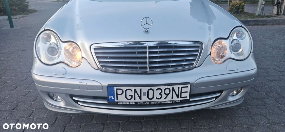 Mercedes-Benz Klasa C 180 Kompressor Automatik Avantgarde Sport Edition - 21