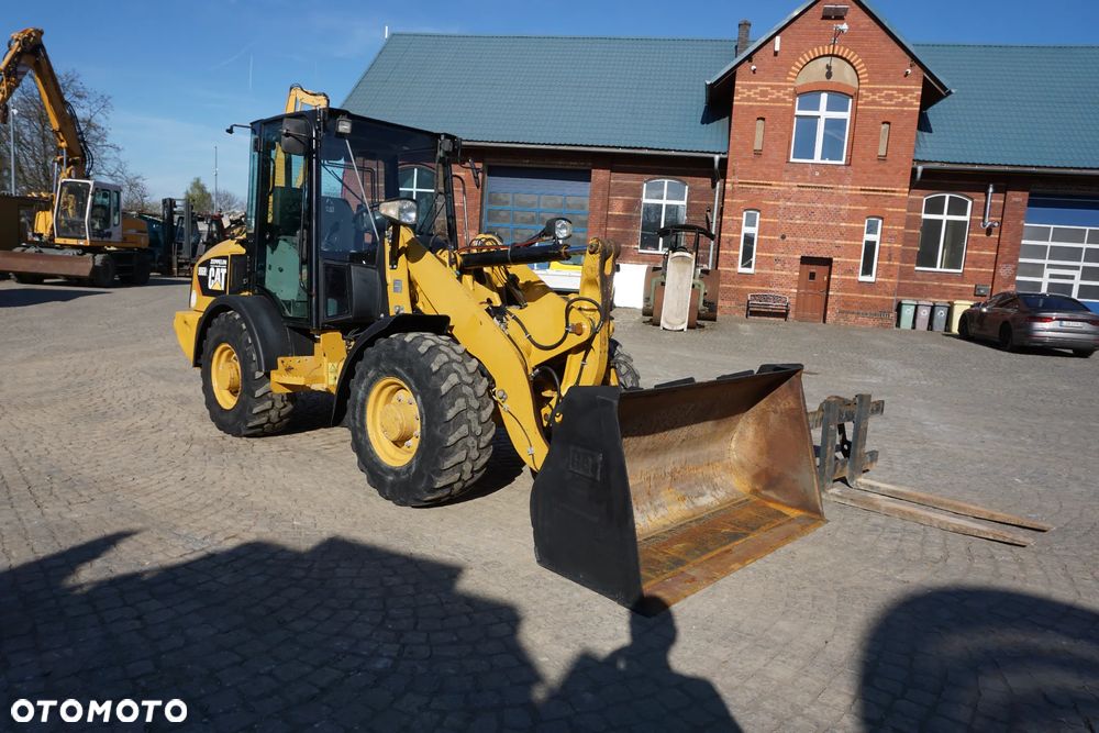 Caterpillar 906 H2, z Niemiec - 1