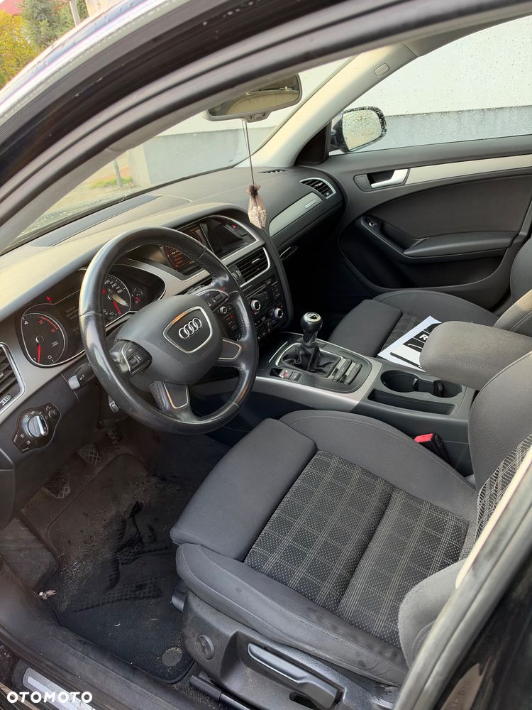 Audi A4 Avant 2.0 TDI quattro design - 14