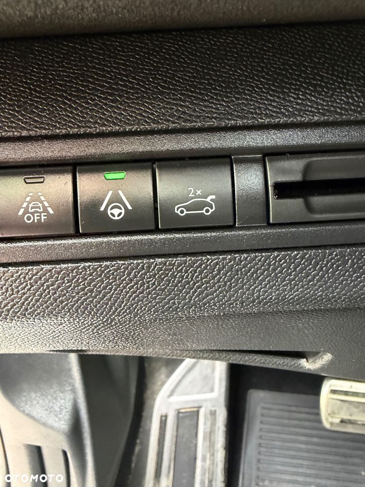 Peugeot 5008 1.5 BlueHDi GT Pack S&S EAT8 - 16