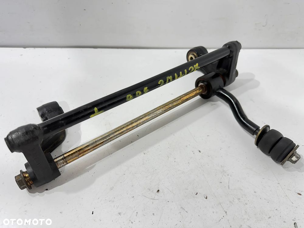 Mocowanie silnika wahacz  Kymco Xciting 500 - 3