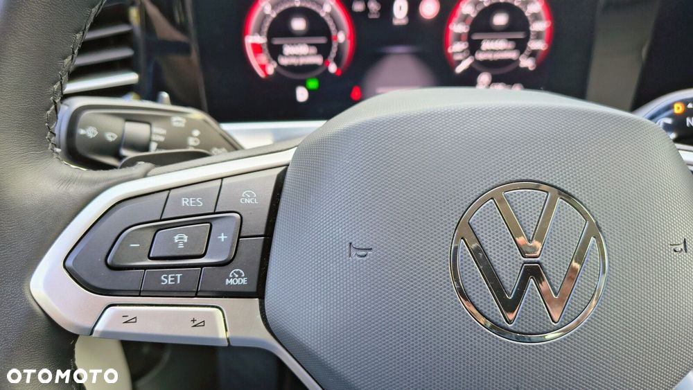 Volkswagen Passat Variant 2.0 TDI SCR 4Mot Elegance DSG - 14