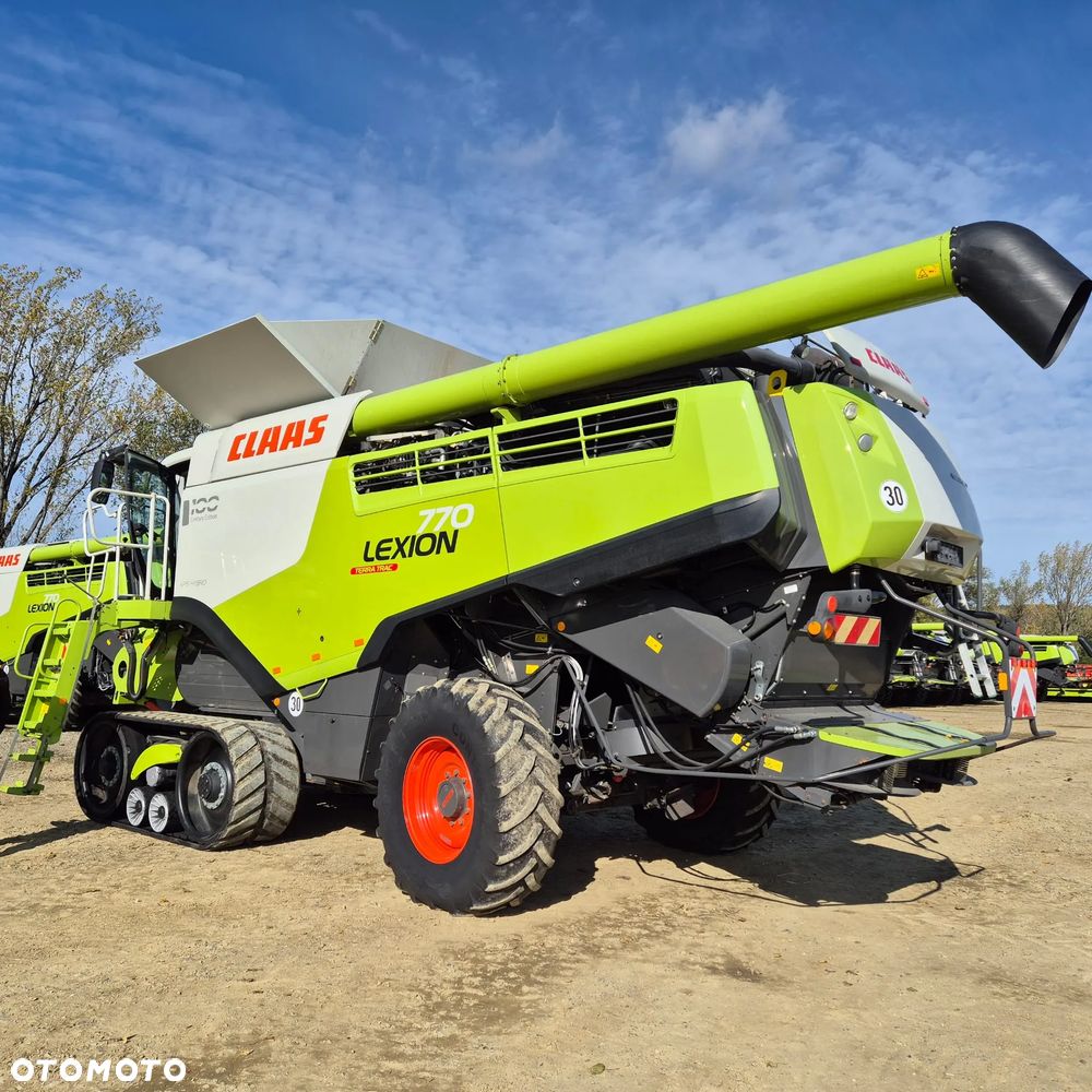 Claas Lexion 770TT z hederem - 4