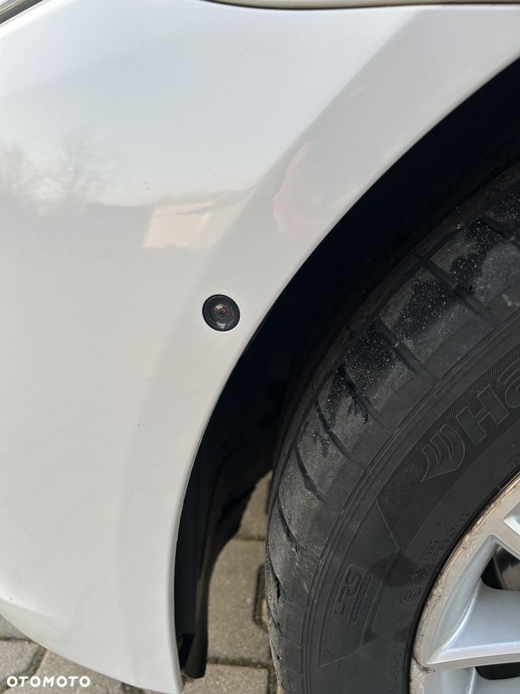 BMW Seria 5 520d xDrive Luxury Line - 11