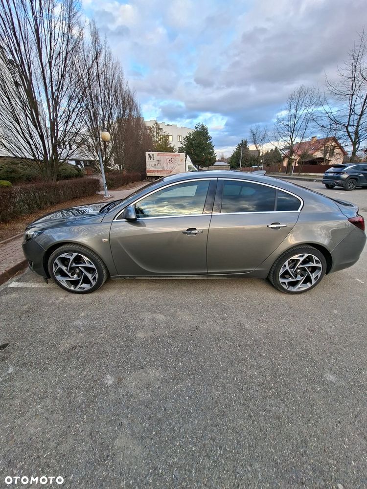 Opel Insignia 2.0 CDTI Cosmo - 3