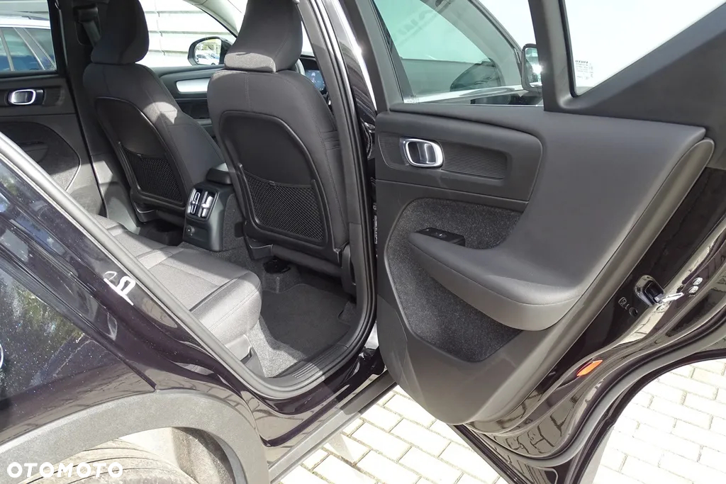 Volvo XC 40 T4 Recharge DKG Inscription Expression - 40