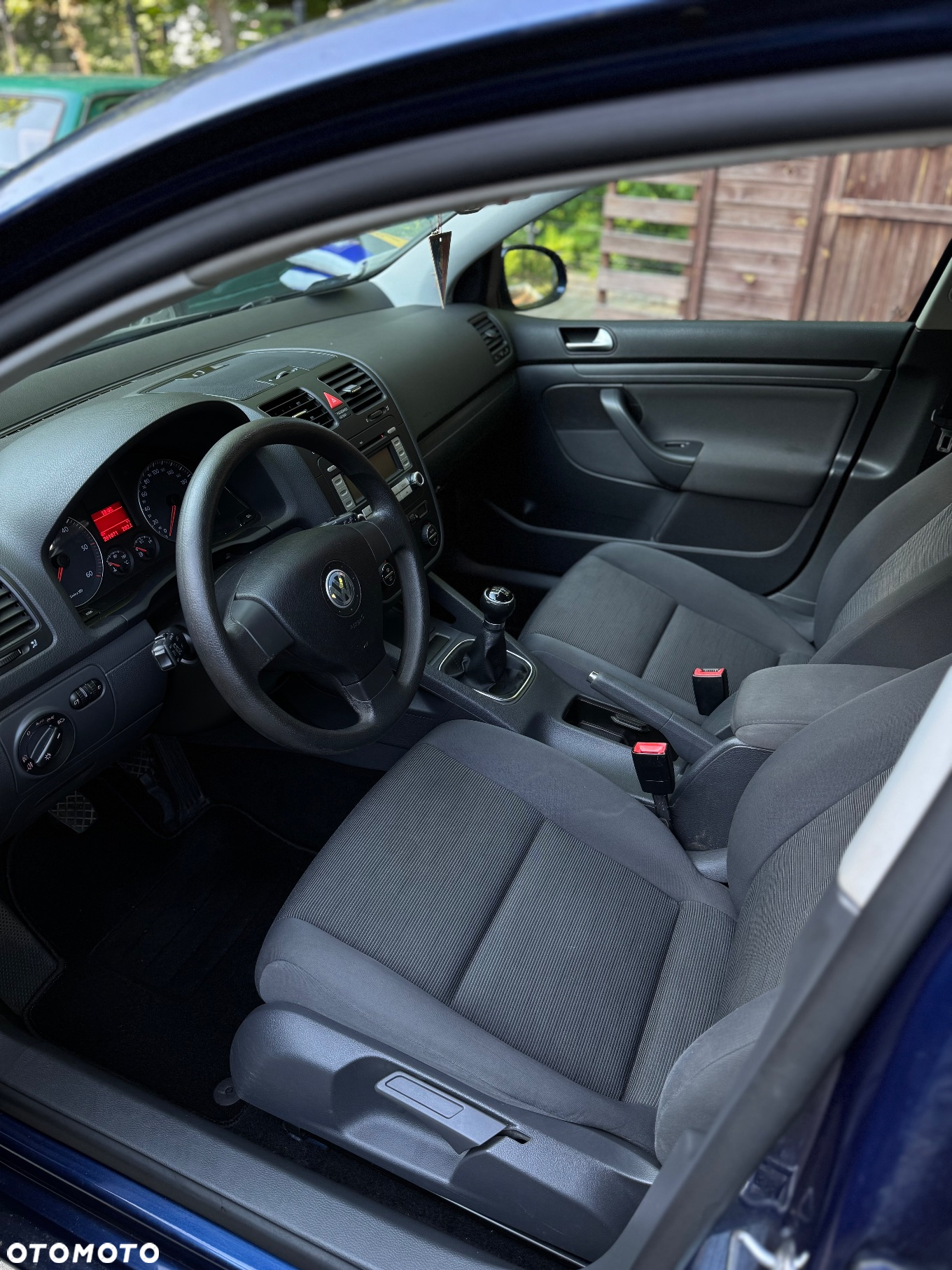 Volkswagen Golf V 2.0 TDI Comfortline - 11