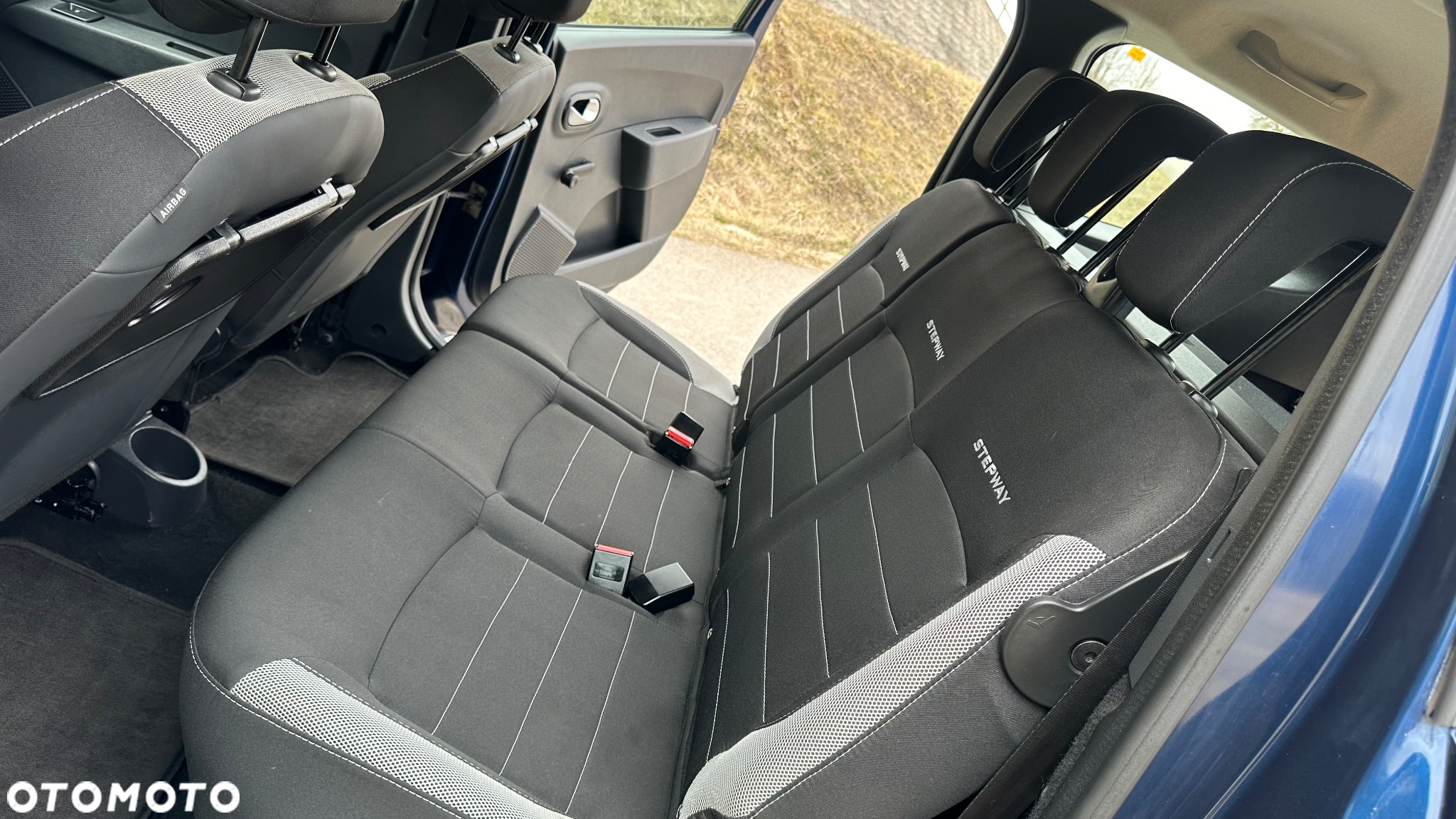 Dacia Lodgy 1.6 SCe Access S&S - 28