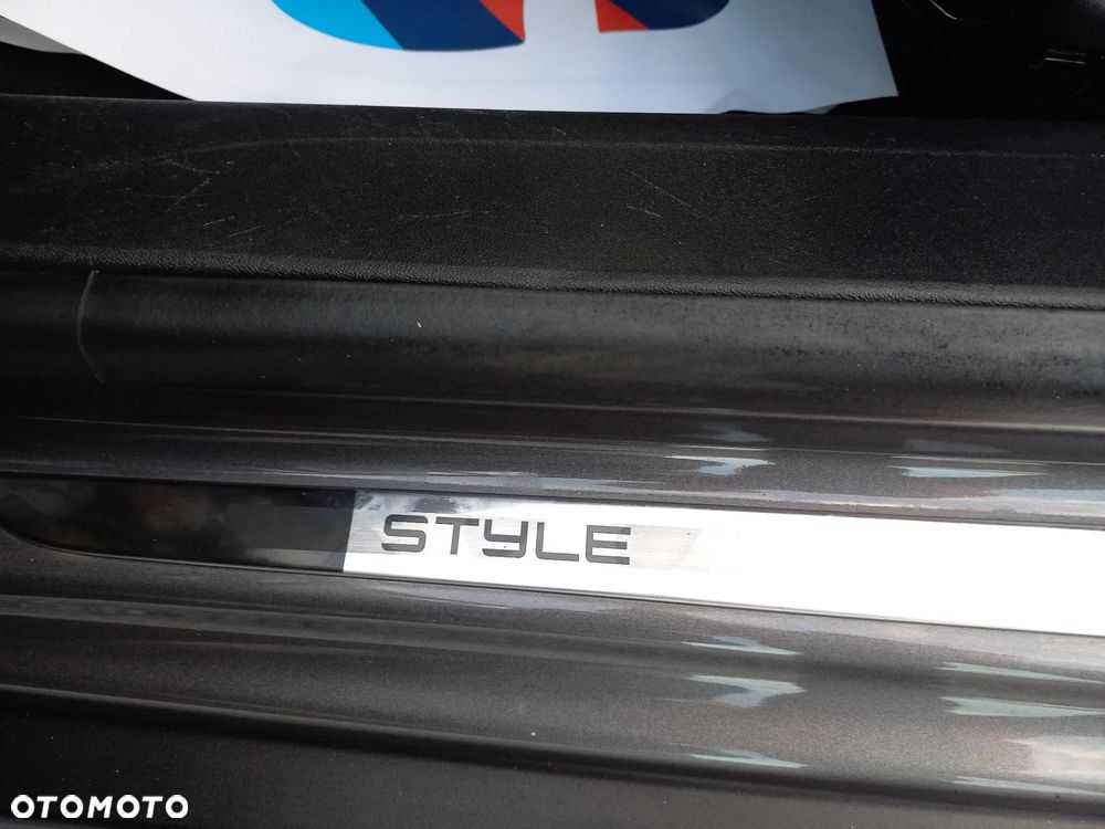 Peugeot 2008 e-HDi FAP 92 STOP & START Style - 32