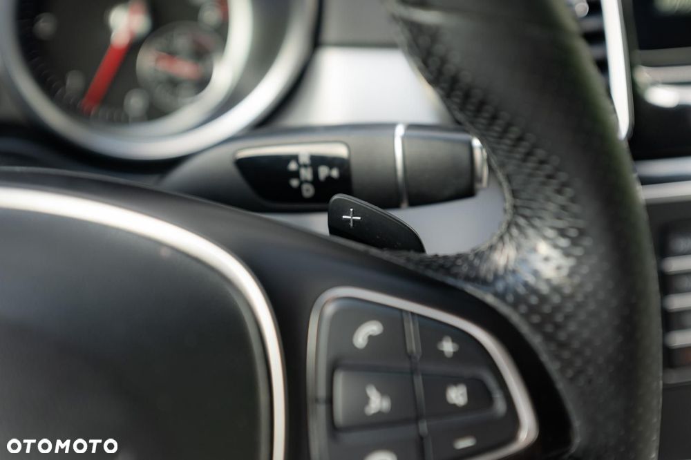 Mercedes-Benz GLE 350 d 4-Matic - 28