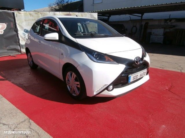 Toyota Aygo 1.0 X-Play+X-Touch - 4