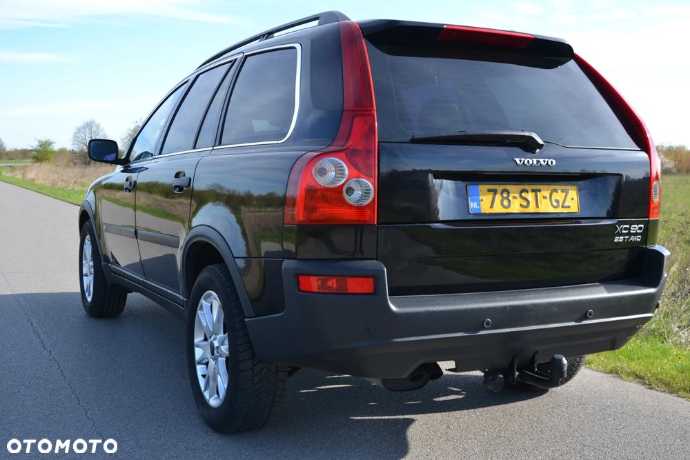 Volvo XC 90 2.5T Momentum - 19