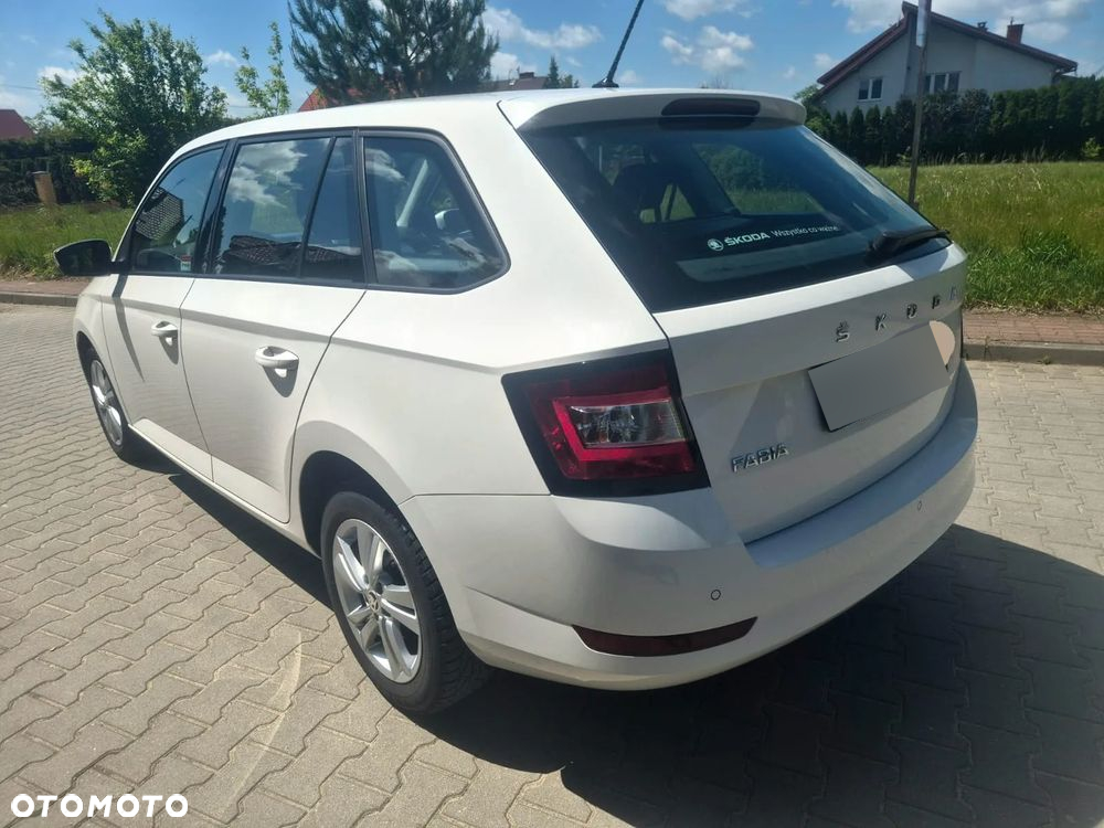 Skoda Fabia 1.0 TSI Ambition - 4