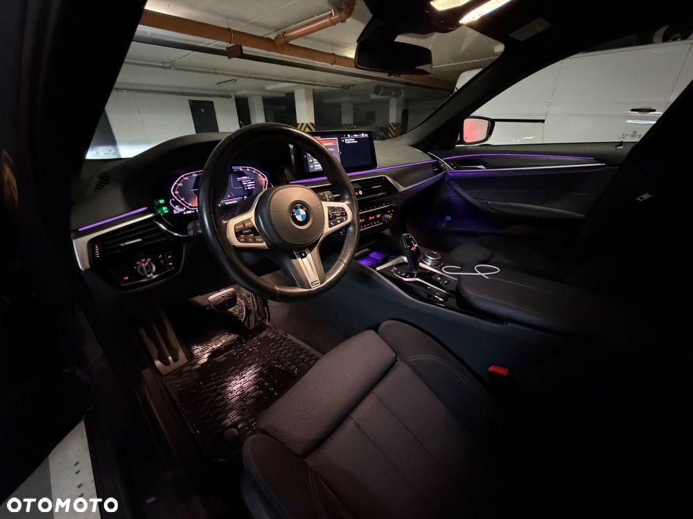 BMW Seria 5 520d xDrive mHEV M Sport sport - 19