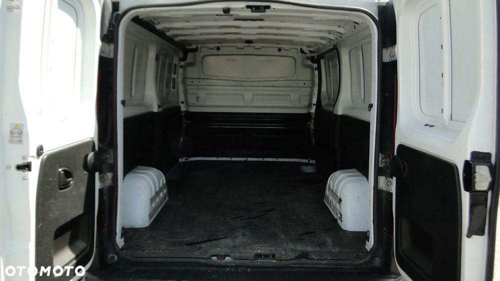 Renault Trafic - 10