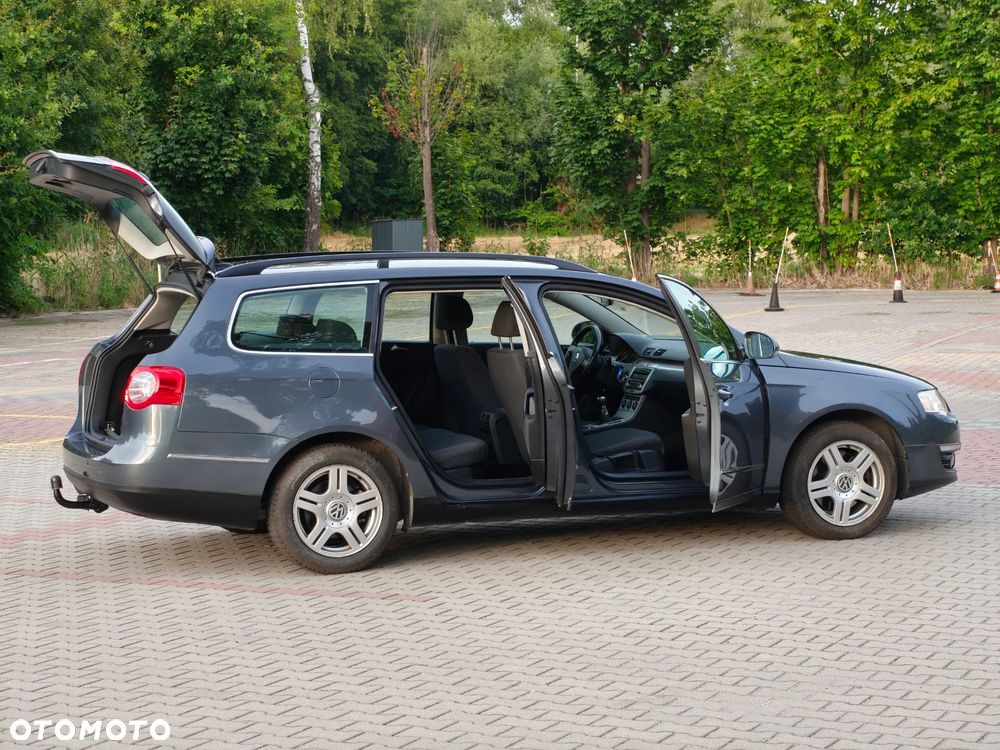 Volkswagen Passat - 14