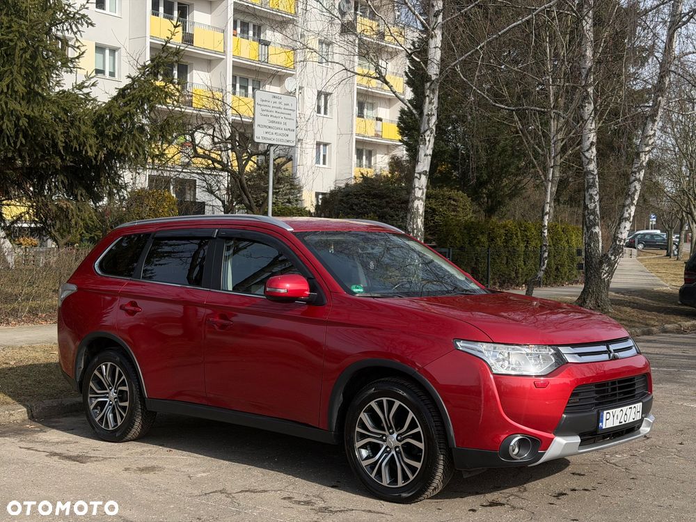 Mitsubishi Outlander 2.2 DID Instyle Navi 4WD - 3