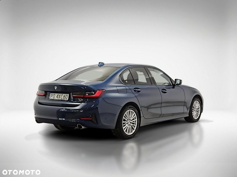 BMW Seria 3 320i xDrive Sport Line - 5