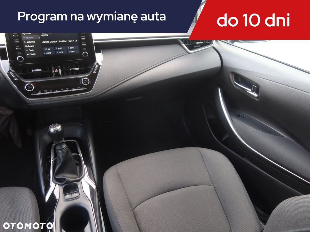 Toyota Corolla - 10