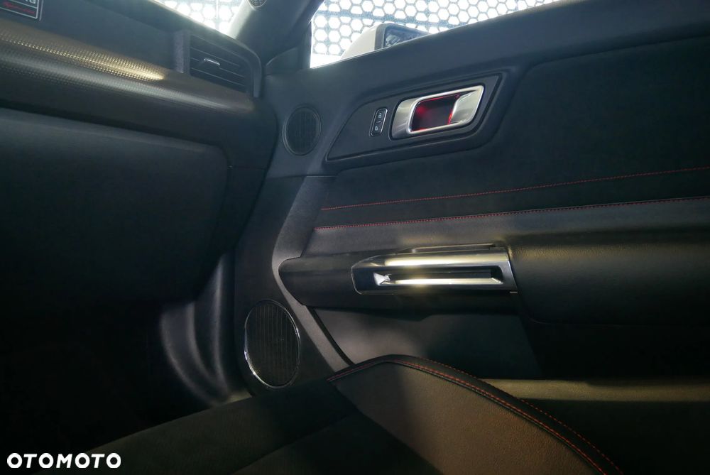 Ford Mustang 5.0 V8 Mach 1 - 21