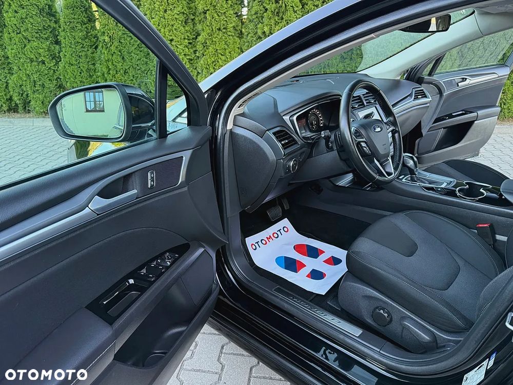 Ford Mondeo 2.0 TDCi Titanium PowerShift - 16