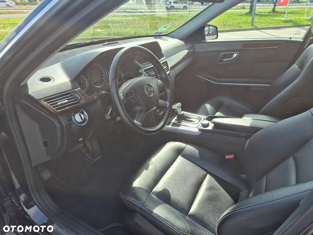 Mercedes-Benz Klasa E 220 CDI BlueEff Edition 125 - 9
