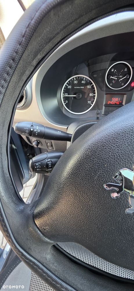 Peugeot Partner - 23