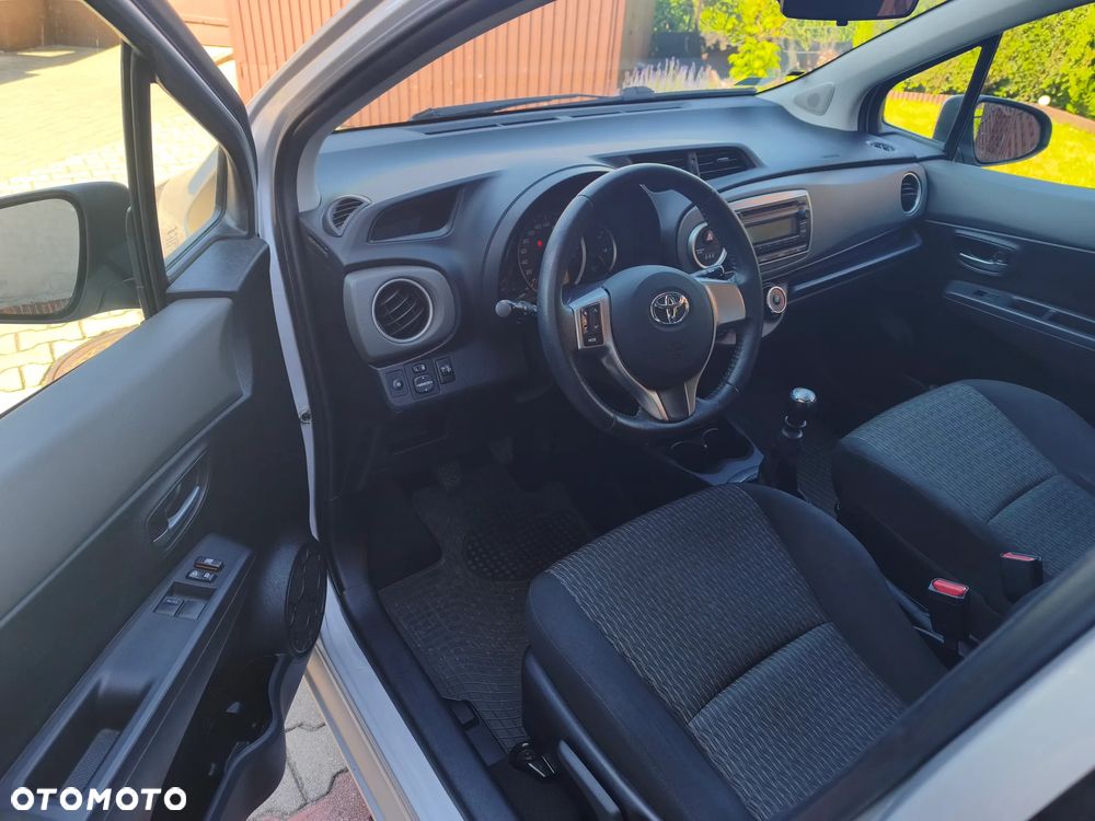 Toyota Yaris 1.33 Luna - 9