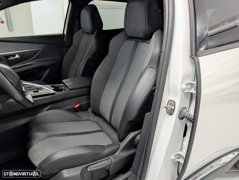 Peugeot 3008 1.6 Hybrid Allure Pack e-EAT8 - 12