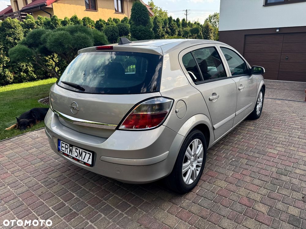 Opel Astra 1.6 Active - 8
